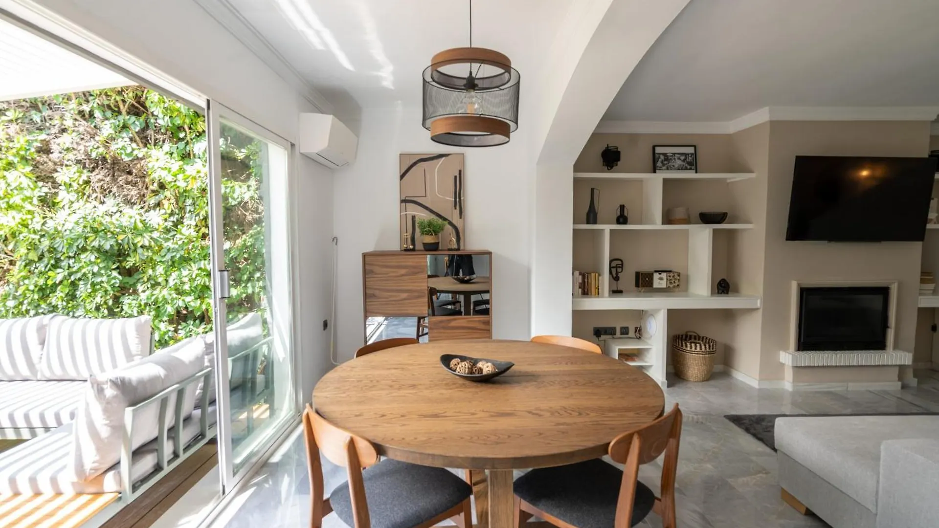 Luxury Townhouse Capricho Golden Mile Villa Marbella Holiday home