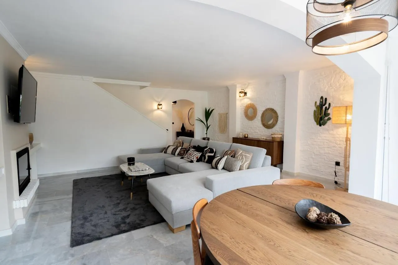 Luxury Townhouse Capricho Golden Mile Villa Marbella Holiday home